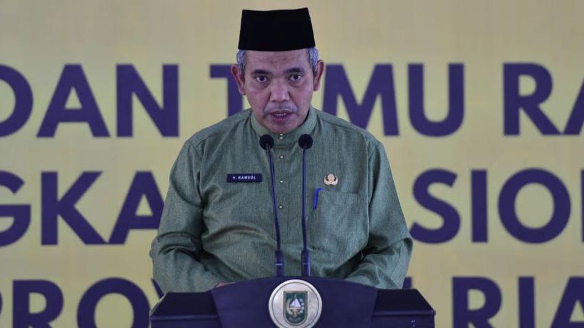 Kadisdik Riau, Dr Kamsol
