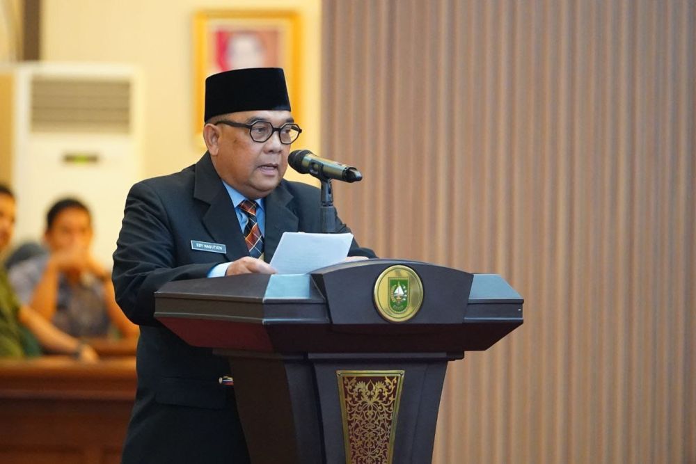 Gubernur Riau, Edy Natar