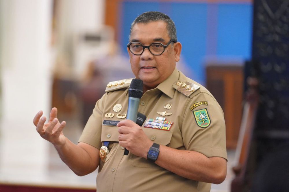 Gubernur Riau, Edy Natar