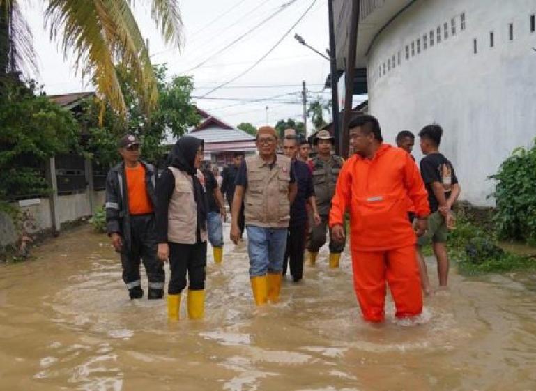 Wako Padang, Hendri Septa tinjau kawasan terdampak banjir
