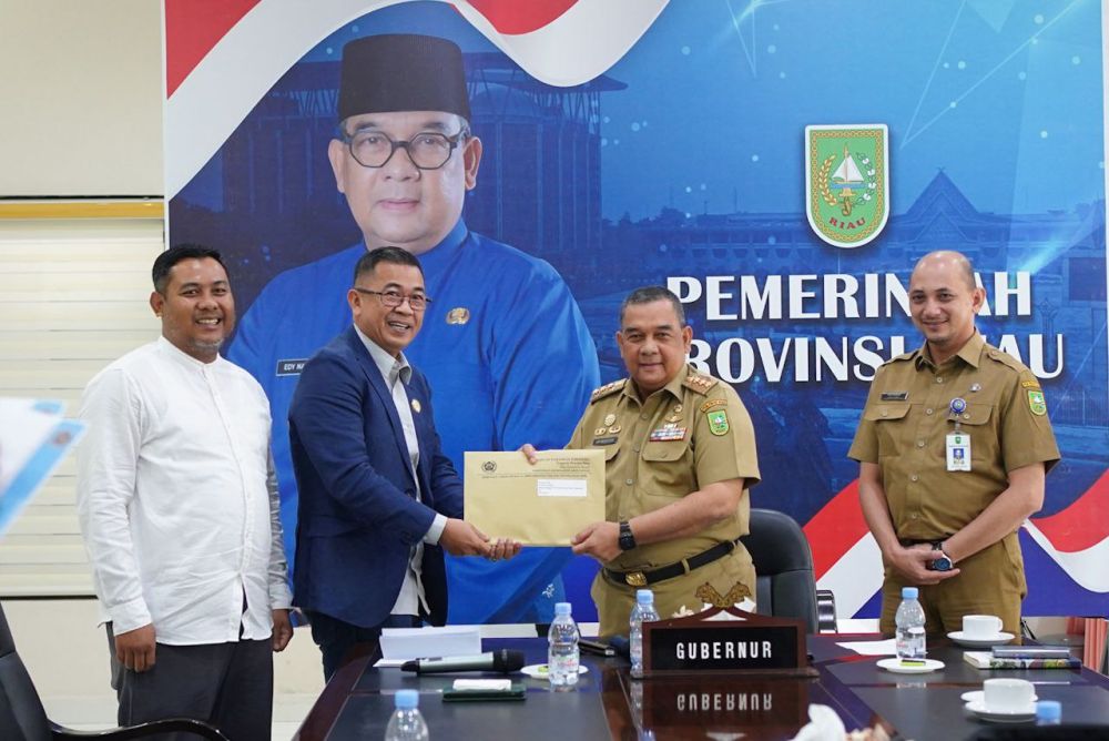 Pertemuan Pengurus PWI Riau dengan Wagubri Edy Natar