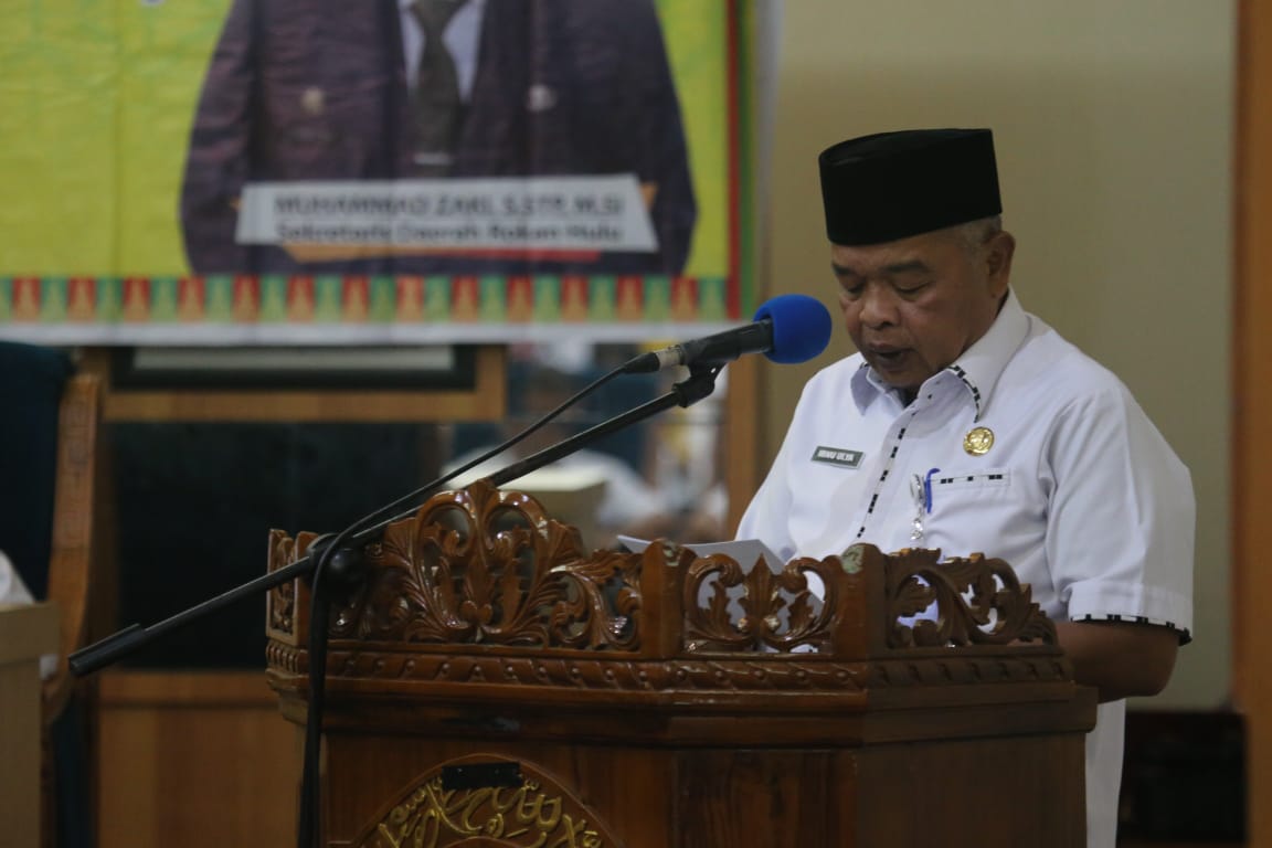 Asisten II Setda Rohul  Drs. H. Ibnu Ulya