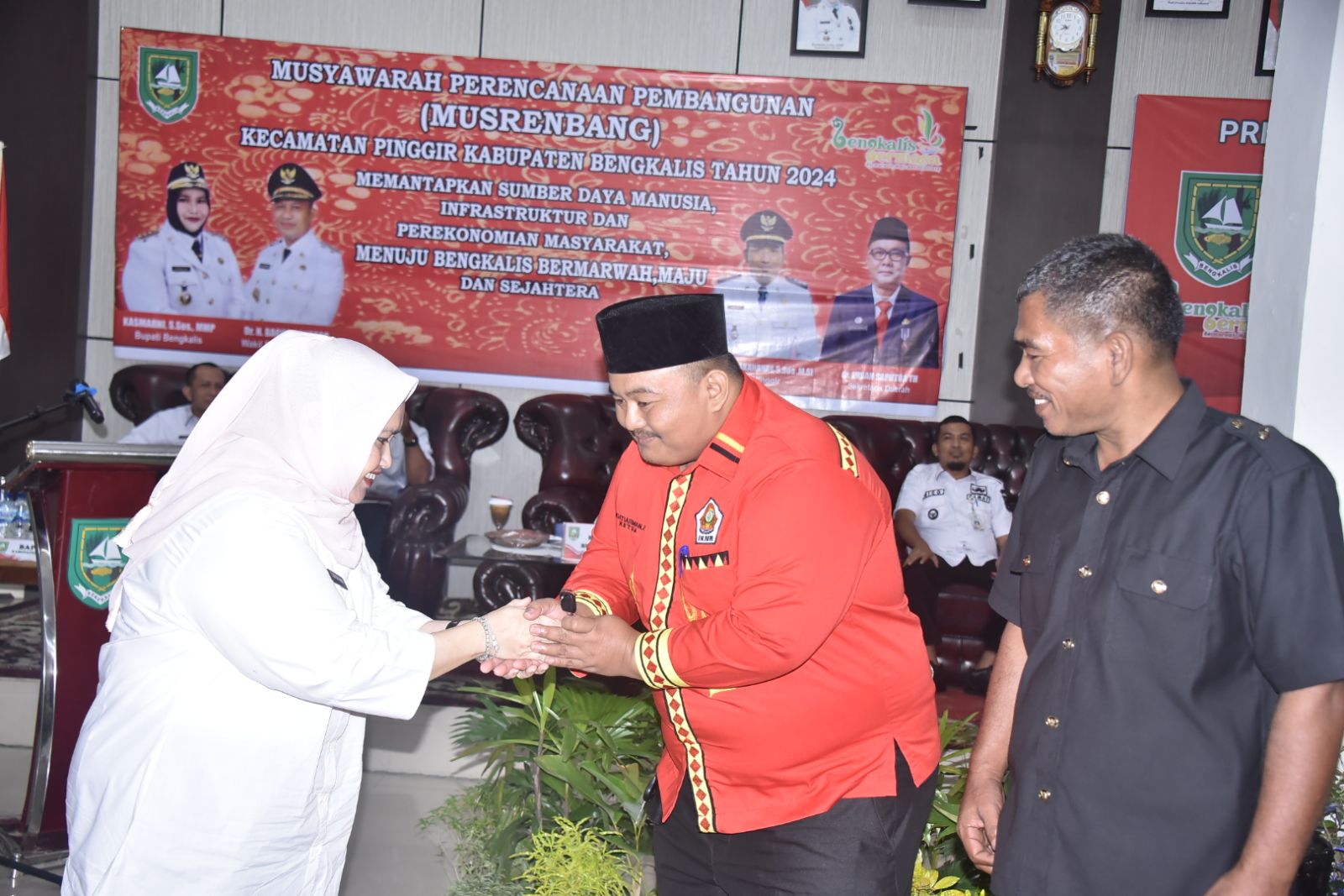 Bupati Kasmarni menghadiri Musrenbang Kecamatan Pinggir