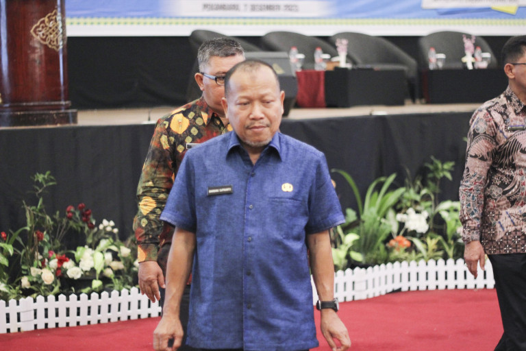  Sekretaris Daerah Kabupaten (Sekdakab) Kepulauan Meranti, Bambang Suprianto