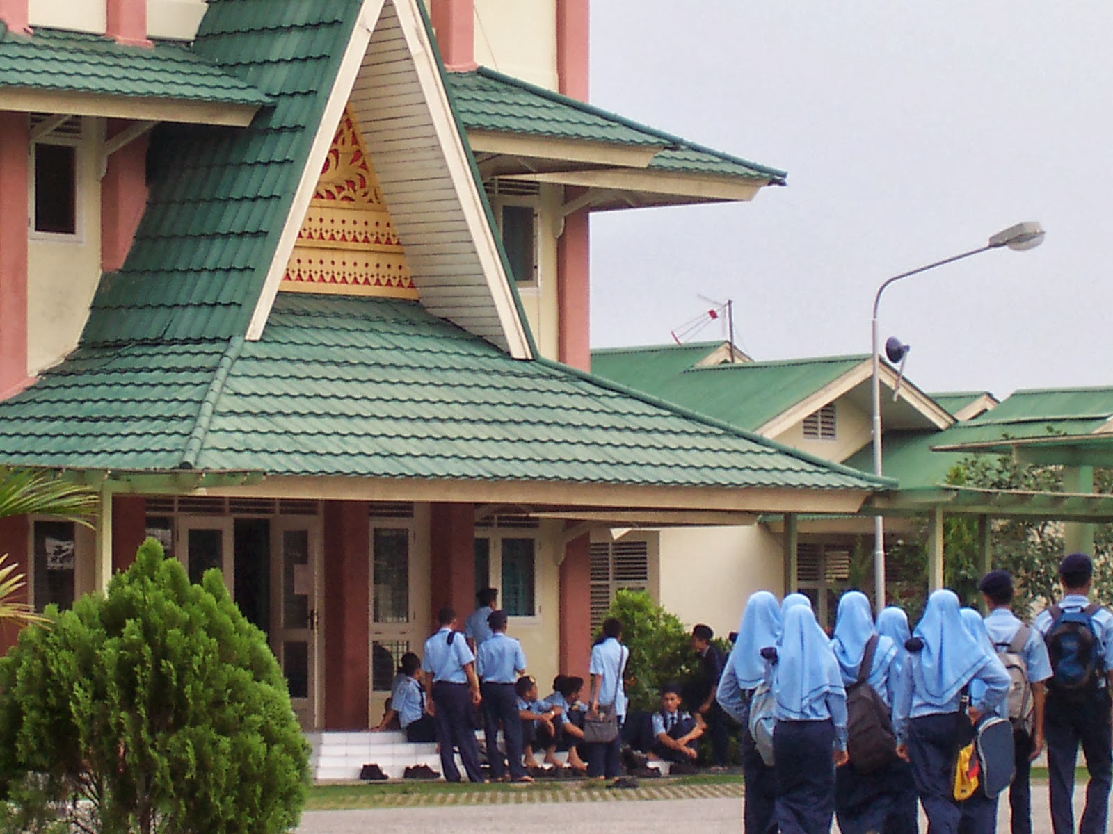 SMU Plus Provinsi Riau