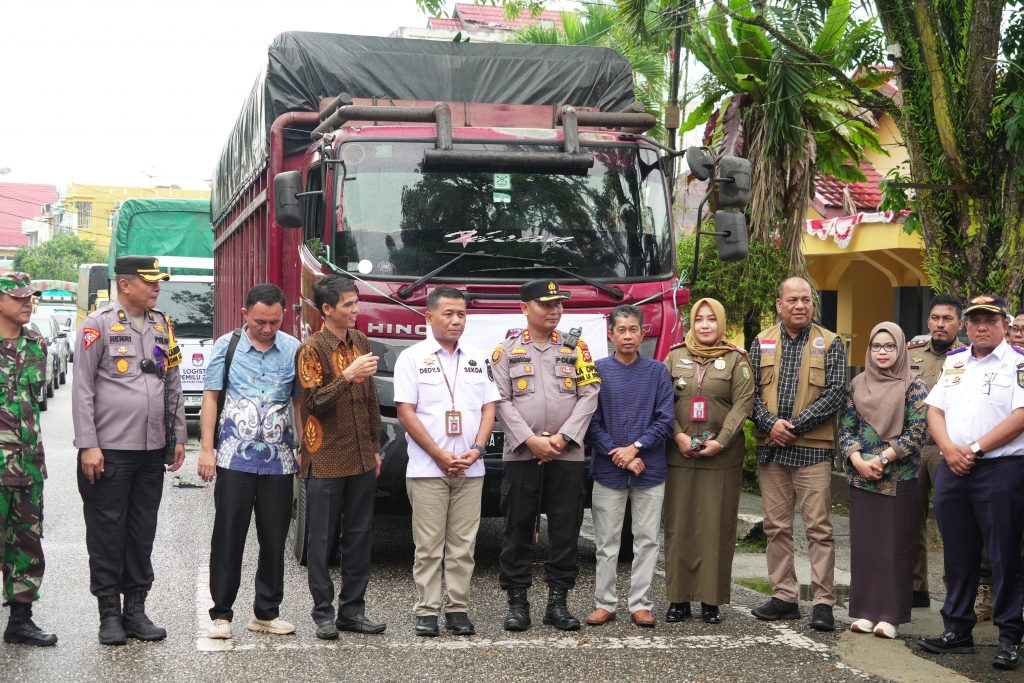 Pelepasan Pogistik Pemilu di Kuansing