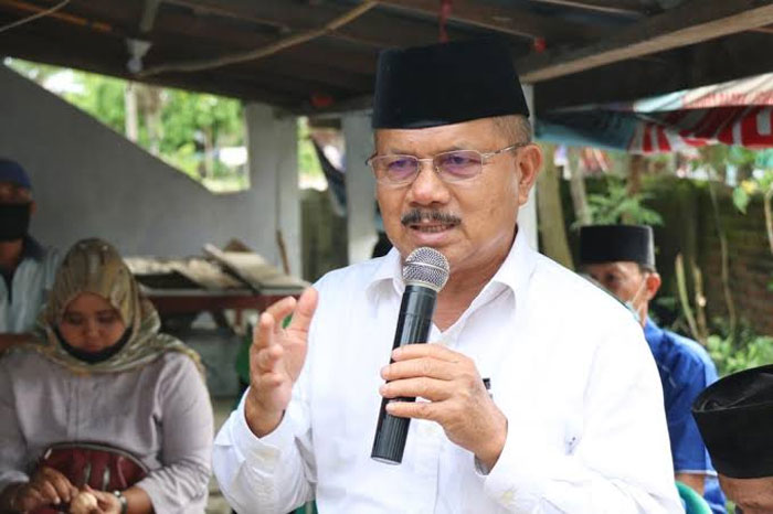 Ali Mukhni semasa hidup