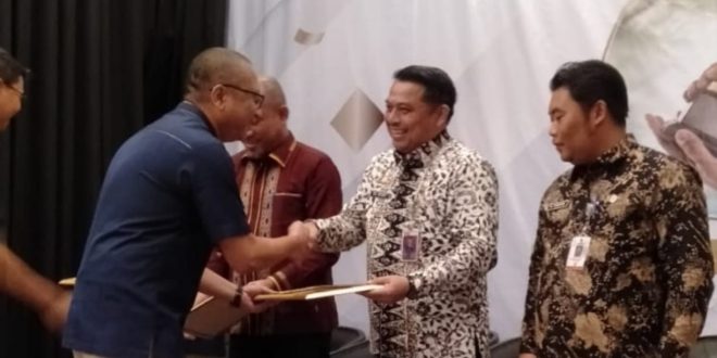 Kepala BPKAD Rohul, El Bizri terima penghargaan dari Kementerian Keuangan