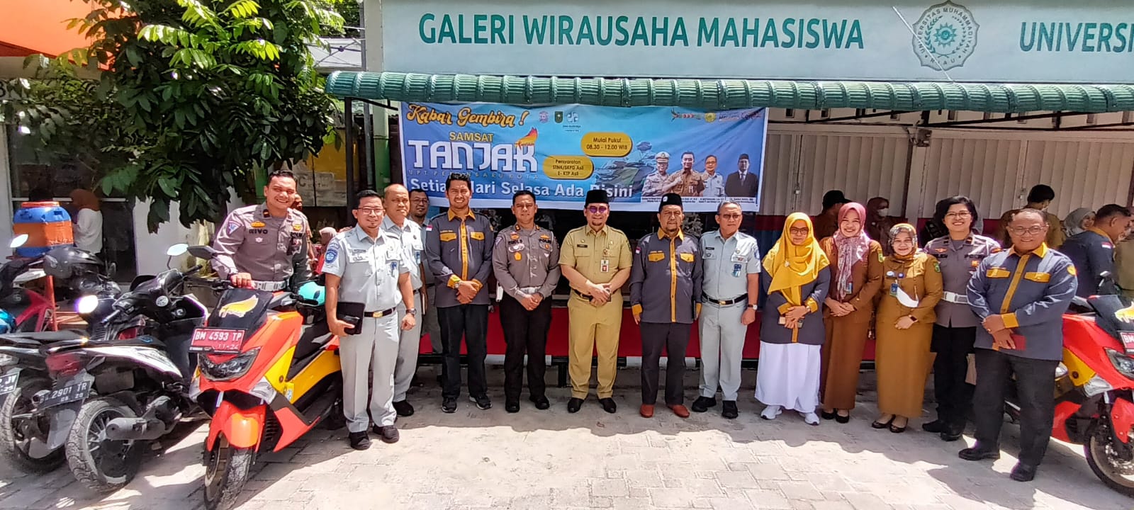 Samsat Tanjak di kampus UMRI