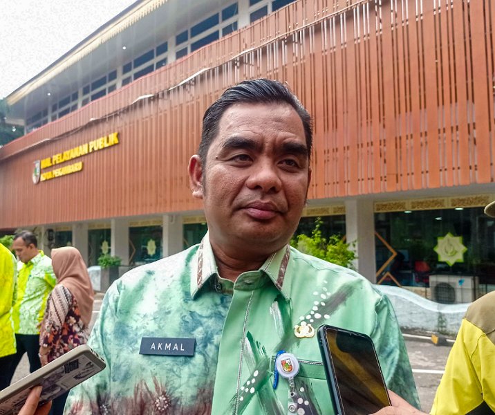 Kepala DPMPTSP Pekanbaru Akmal Khairi. Foto: Surya/Riau1.