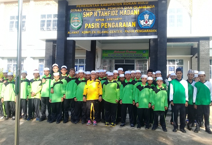 SMPN Tahfidz Madani Pasir Pengaraian