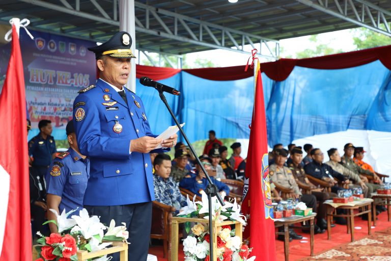 Pj Bupati Inhil, Herman dalam amanatnya saat upacara HUT Damkar