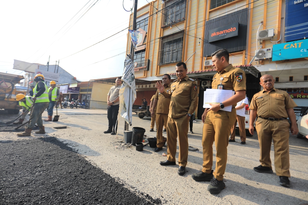 Pemko Pekanbaru Fokus Perbaiki Infrastruktur Jalan Tahun Ini.