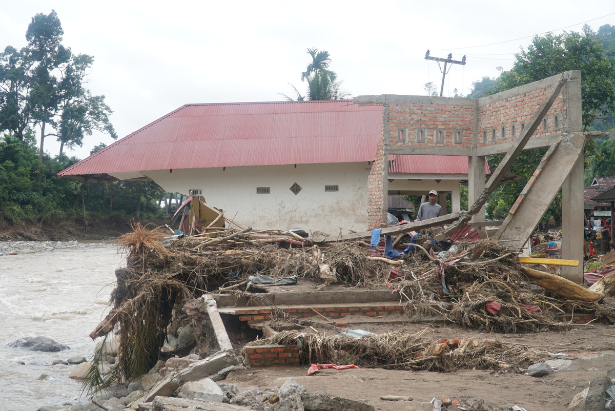 Rumah warga yang rusak akibat banjir di Sumbar/Kompas