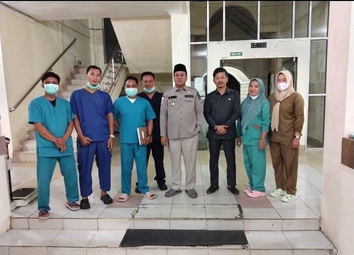 Bupati Suhardiman di RSUD Teluk Kuantan belum lama ini