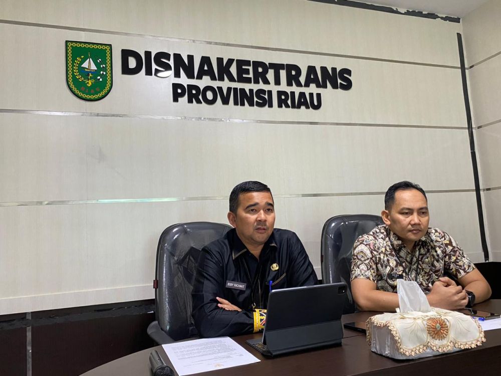 Kadisnakertras Riau, Boby Rachmat 