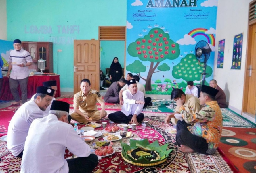 Silaturahim Pj Bupati Kampar dengan Rektor UMRI