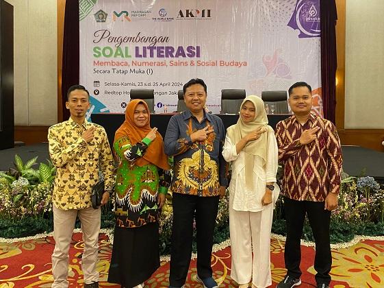 Guru Madrasah asal Riau yang tergabung dalam AKMI Kemenag RI
