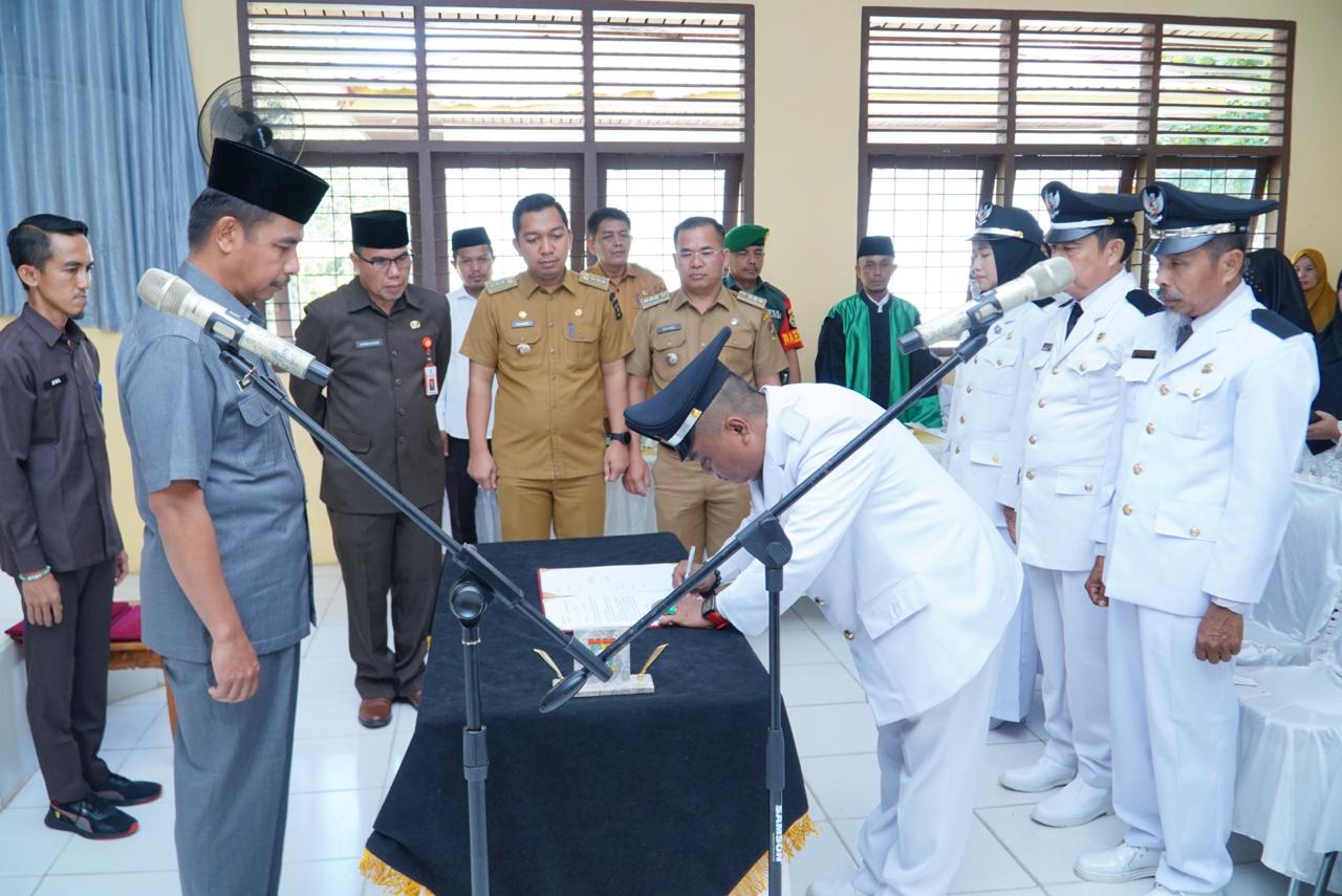 Pelantikan Pj Kades di Tapung Kampar