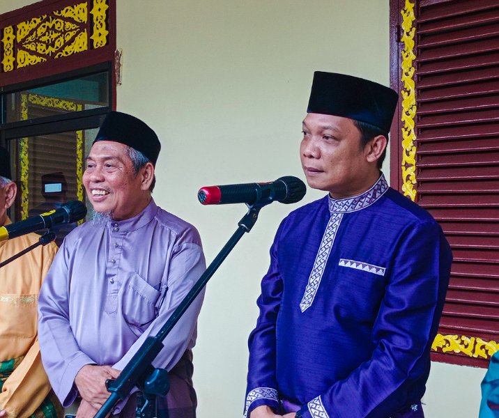 Pj Wali Kota Pekanbaru Muflihun usai halalbihalal di LAM Riau pada 1 Mei 2024. Foto: Surya/Riau1.