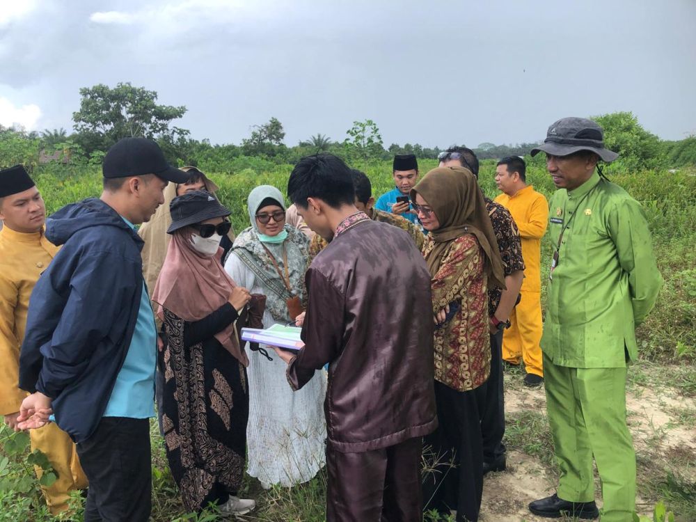 Peninjauan lokasi rencana pembangunan  RS Otak dan Jantung di Pekanbaru