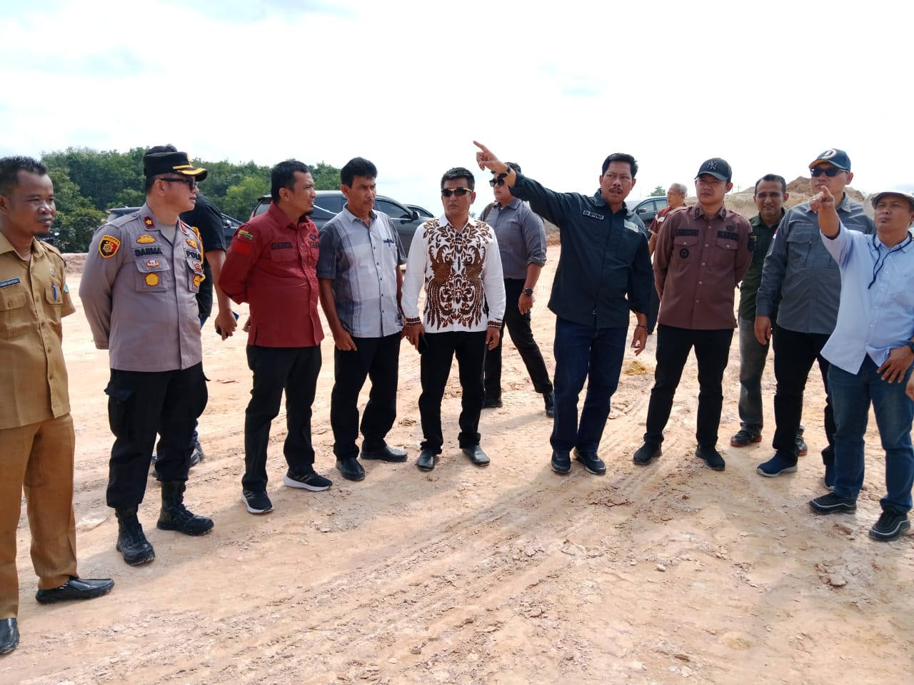 Tim Pemkab Bengkalis turun ke lapangan tindak sejumlah perusahaan yang melanggar aturan