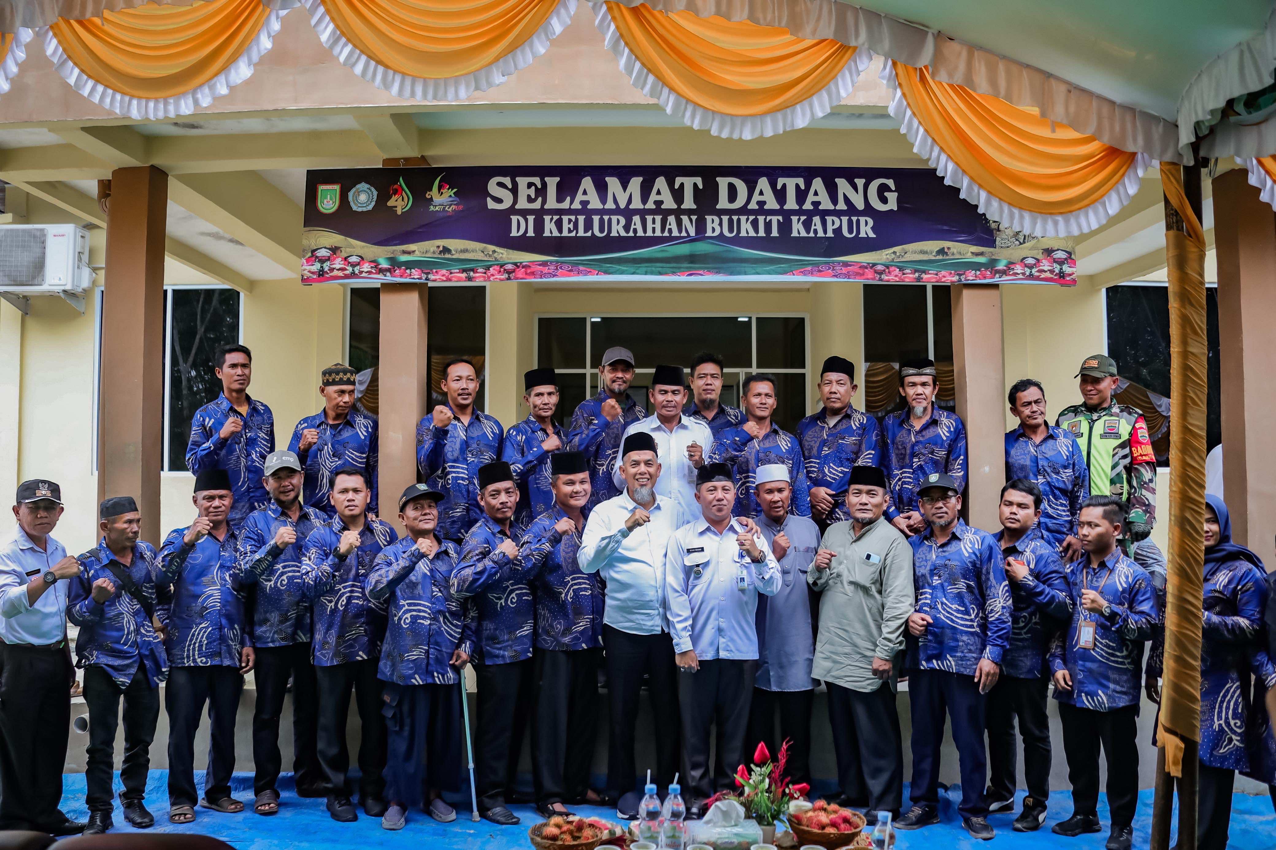 Usai peresmian Kantor Kelurahan Bukit Kapur