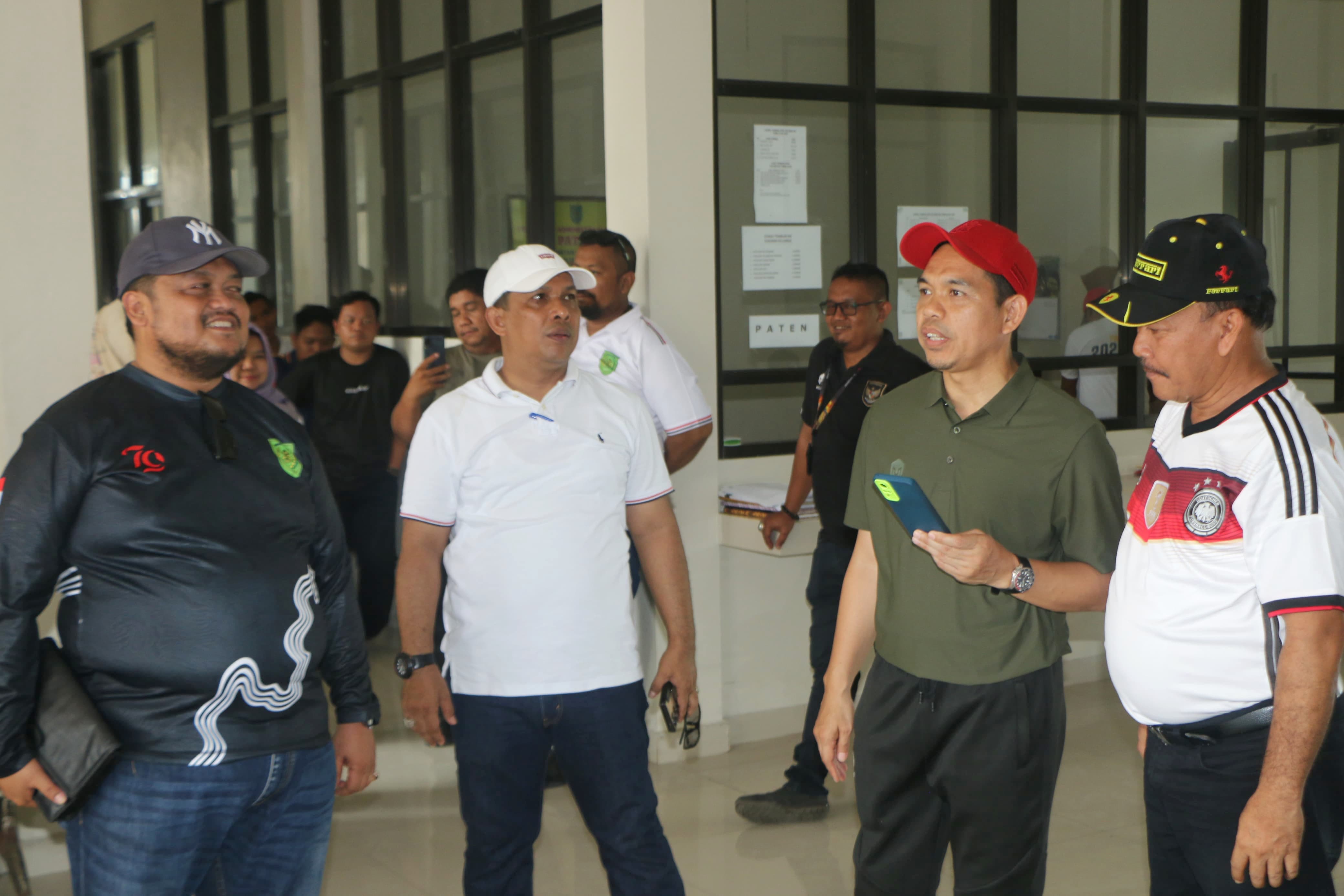 Pj Bupati Inhil, Erisman Yahya tinjau sejumlah kantor