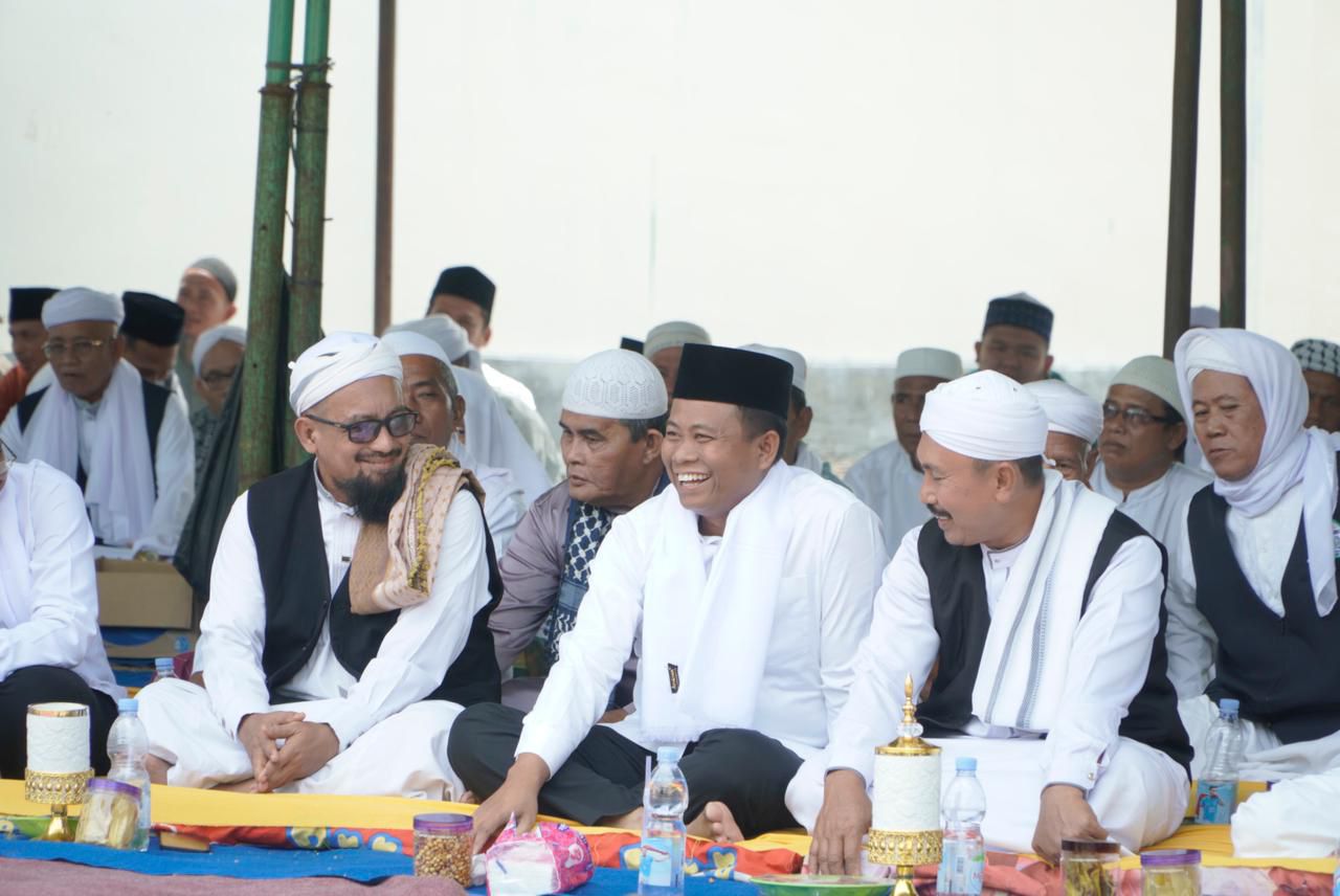 Pembukaan Suluk Silaturahmi Thareqat Naksabandiyah Madrasah Al-Hidayah di Kepenghuluan Pujud