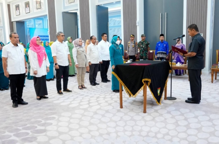 Pengukuhan ketua PKK Kampar