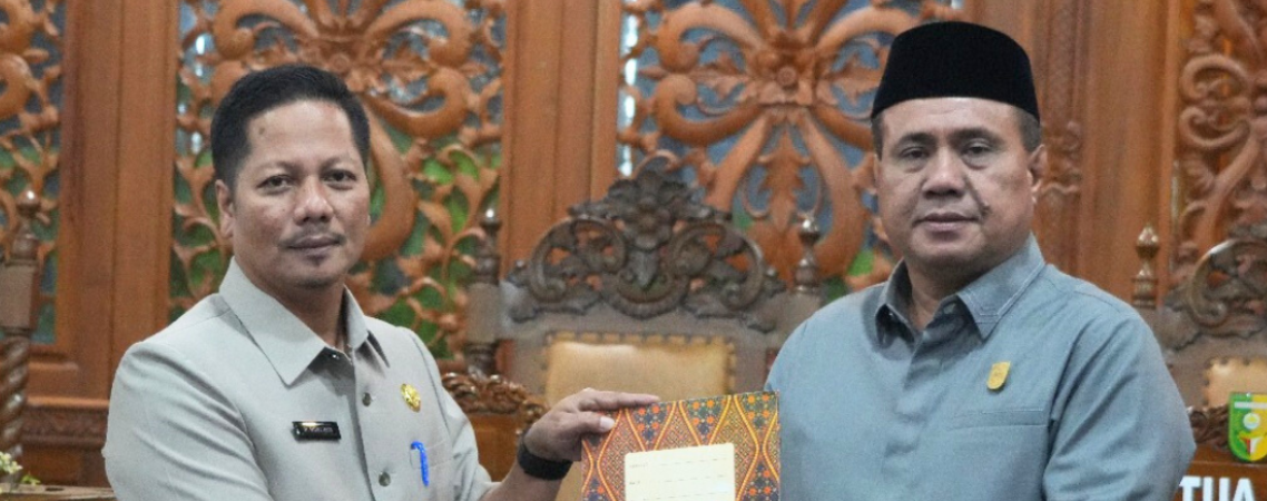Wabup Kuansing di Paripurna DPRD