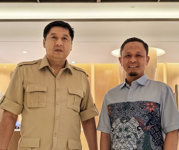 Wali Kota Pekanbaru Agung Nugroho bertemu langsung dengan Menteri Perumahan dan Permukiman Maruarar Sirait di Jakarta pada 19 Mei 2025. Foto: Istimewa.