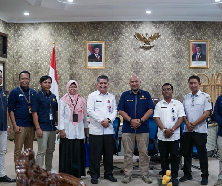 KPP Pratama Rengat usai tukar data wajib pajak dengan Pemkab Kuansing pada 28 Mei 2025. Foto: Istimewa.