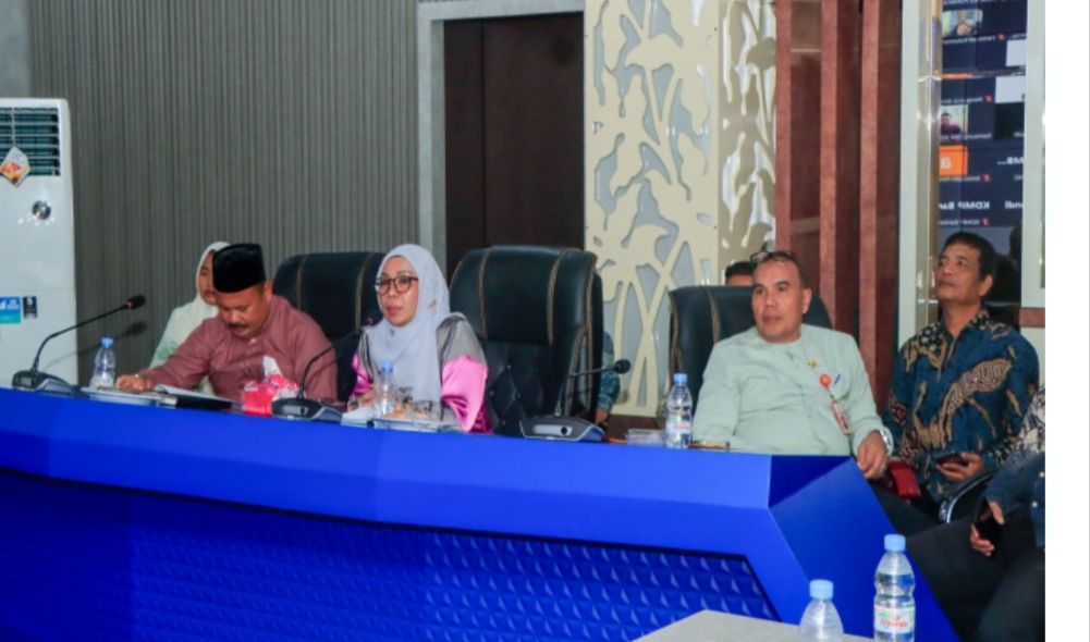 Wakil Bupati Kampar, Dr Misharti Ikut rapat pembahasan Koperasi Desa Merah Putih