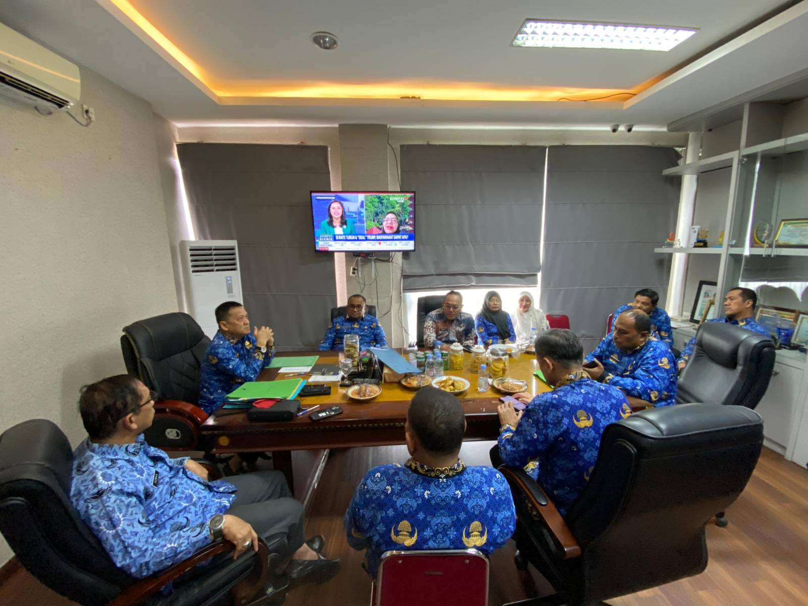 Rapat membahas beasiswa Pemkab Kampar
