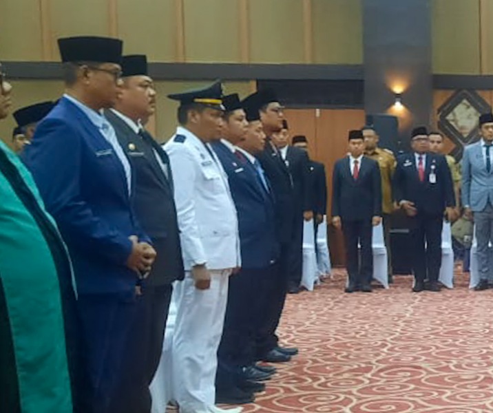 Para pejabat eselon III Pemko Pekanbaru saat pelantikan. Foto: Istimewa.
