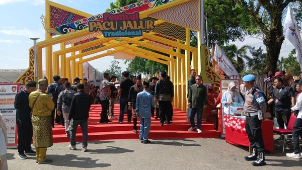 Pacu Jalur di Tepian Narosa hari ini dimulai/Detik.com