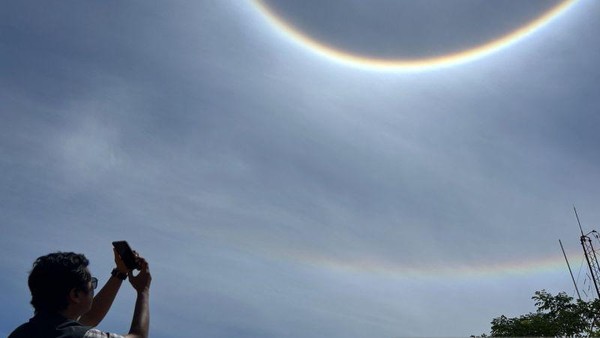 Fenomena Halo di Langit Batam/Antara