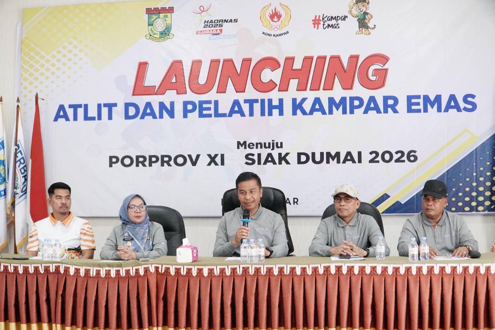 Launching Atlit dan Pelatih Kampar Emas