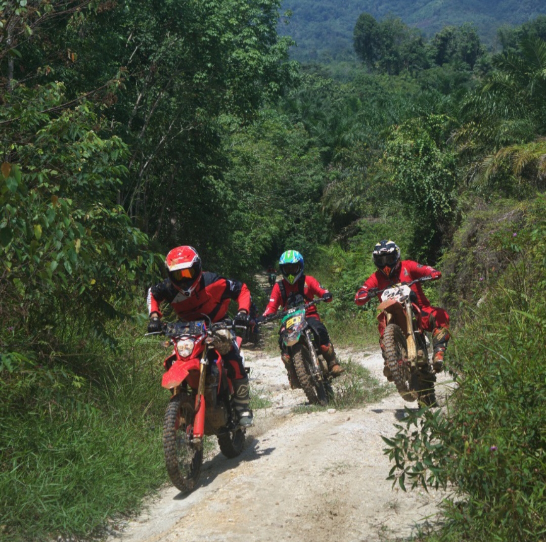 Honda CRF Fun Adventure di Alam Bangkinang