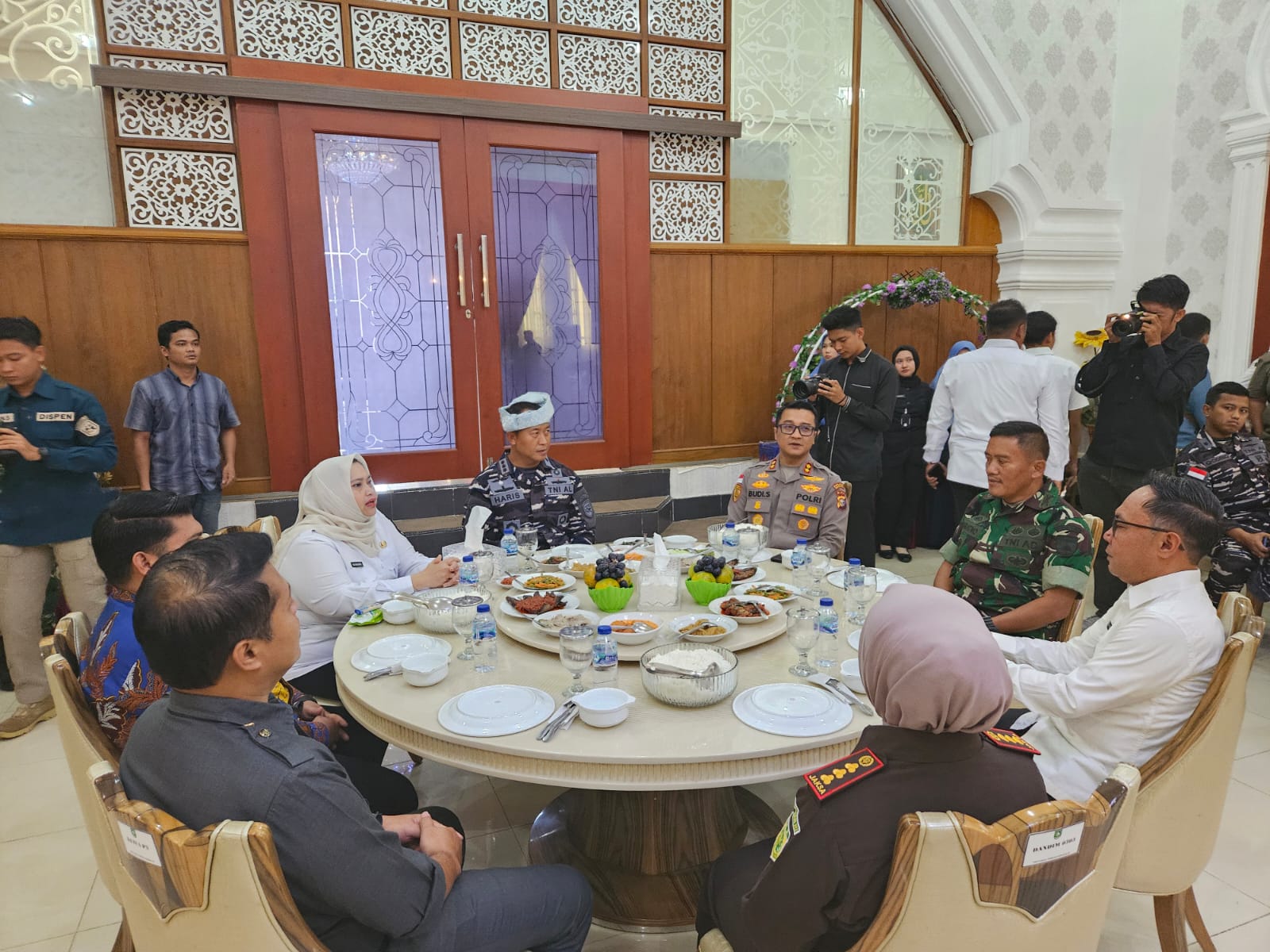 Bupati dan Forkompimda Bengkalis Sambut Kedatangan Danlanal Dumai dan Rombongan