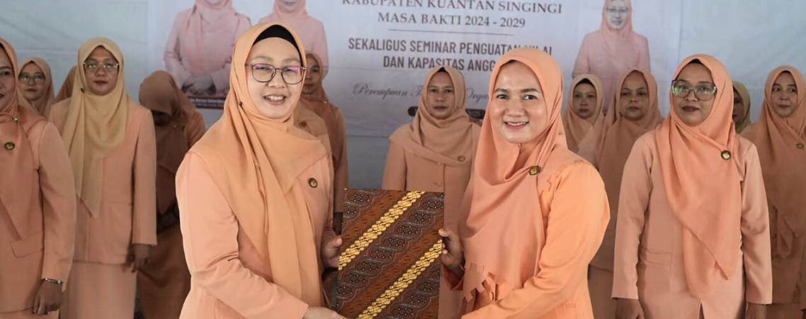 Serah terima jabatan Ketua DWP Kuansing