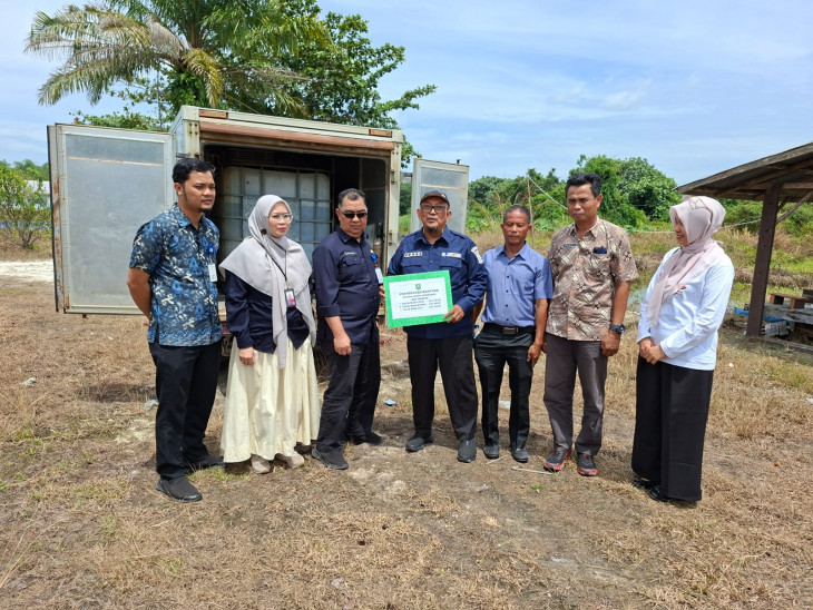 Dinas Perikanan Kabupaten Kampar menerima bantuan calon induk ikan Patin