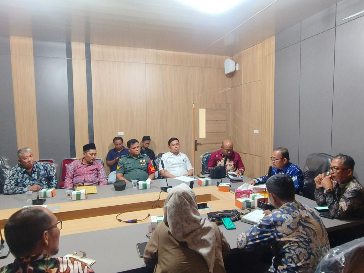 Pertemuan Tokoh Masyarakat Sinama Nenek dengan Pemkab Kampar