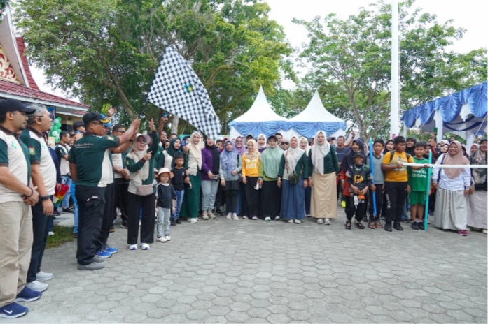 Jalan Santai Peringatan HKN di Kampar