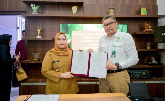 Bupati Kasmarni Tandatangani RKT Pengembangan SM Giam Siak Kecil dan SM Balai Raja Bersama BBKSDA