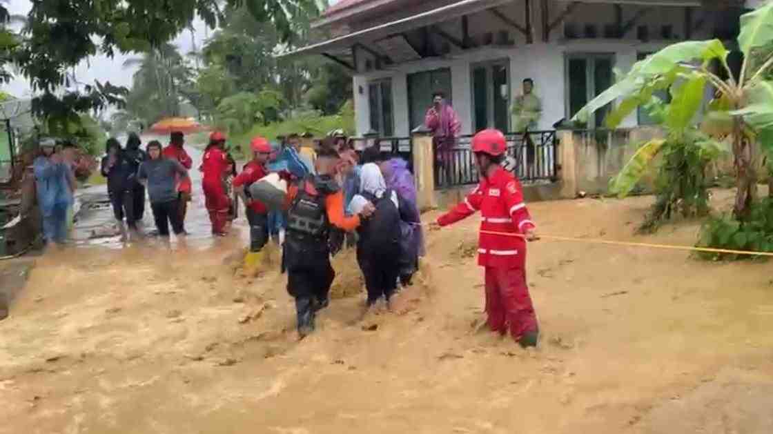 Kawasan terdampak banjir di Agam/tvrisumbar.co.id