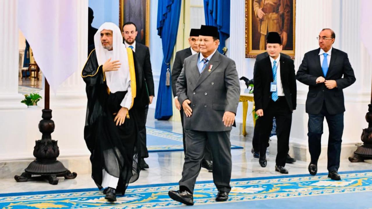 Prabowo Subianto menerima kunjungan Sekretaris Jenderal Liga Muslim Dunia Syekh Muhammad Abdul Karim Al-Issa