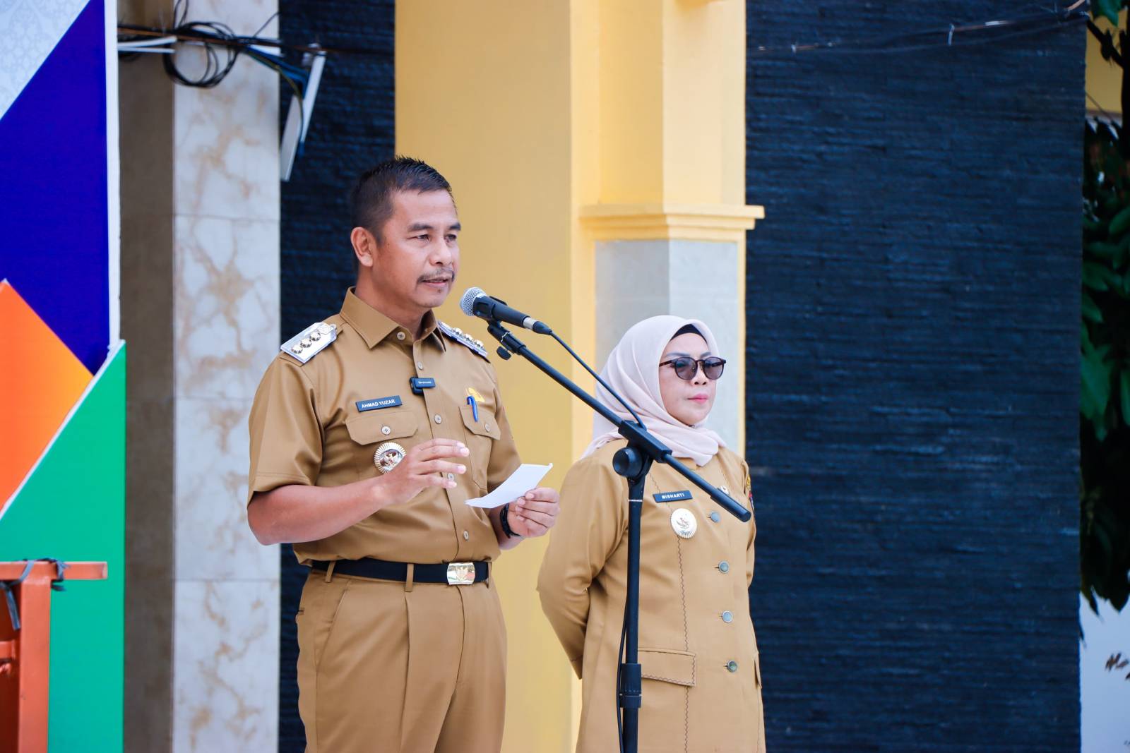 Bupati Kampar, Ahmad Yuzar bersama Wabup Dr Misharti