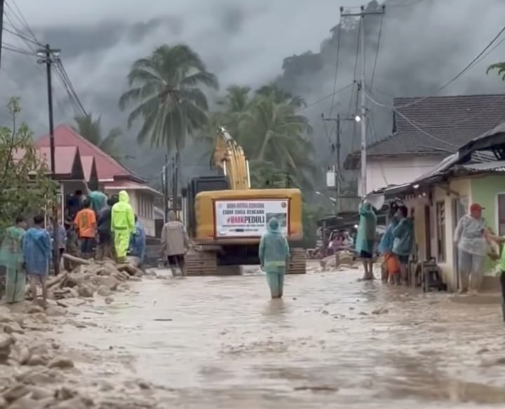 Banjir bandang di Maninjau Sumbar
